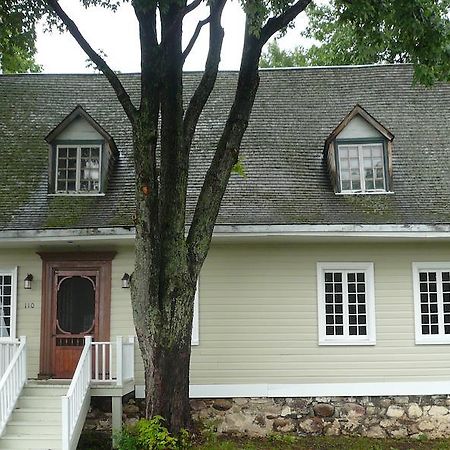 La Maison Ancestrale Guerard Saint-Laurent-de-l'ile d'Orleans ภายนอก รูปภาพ