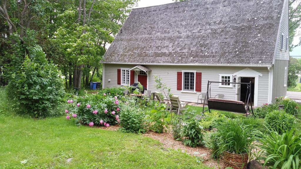 La Maison Ancestrale Guerard Saint-Laurent-de-l'ile d'Orleans ภายนอก รูปภาพ